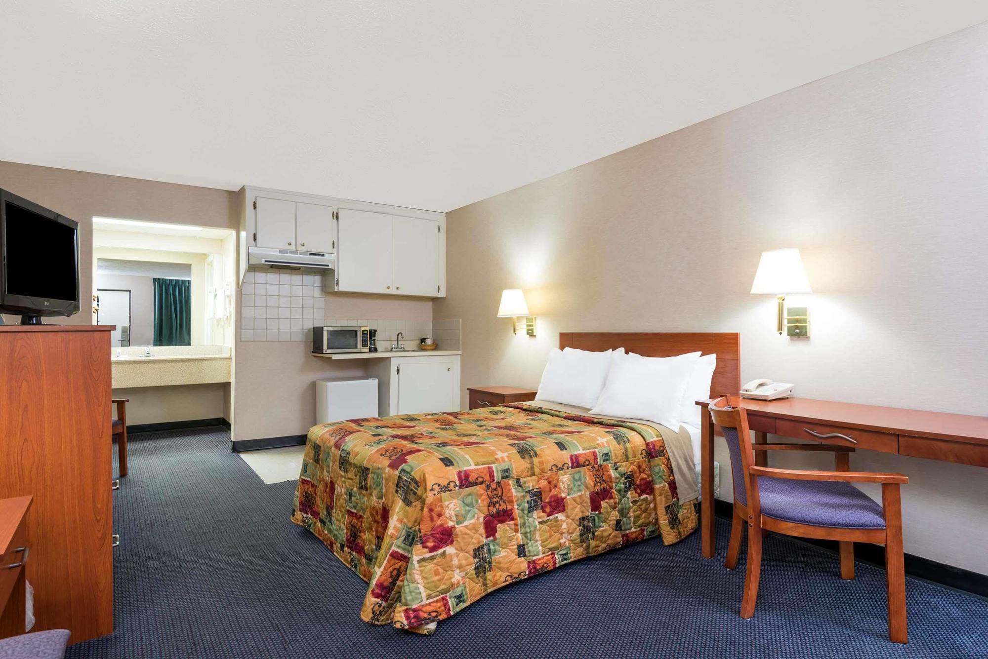 Knights Inn Elizabethtown Экстерьер фото