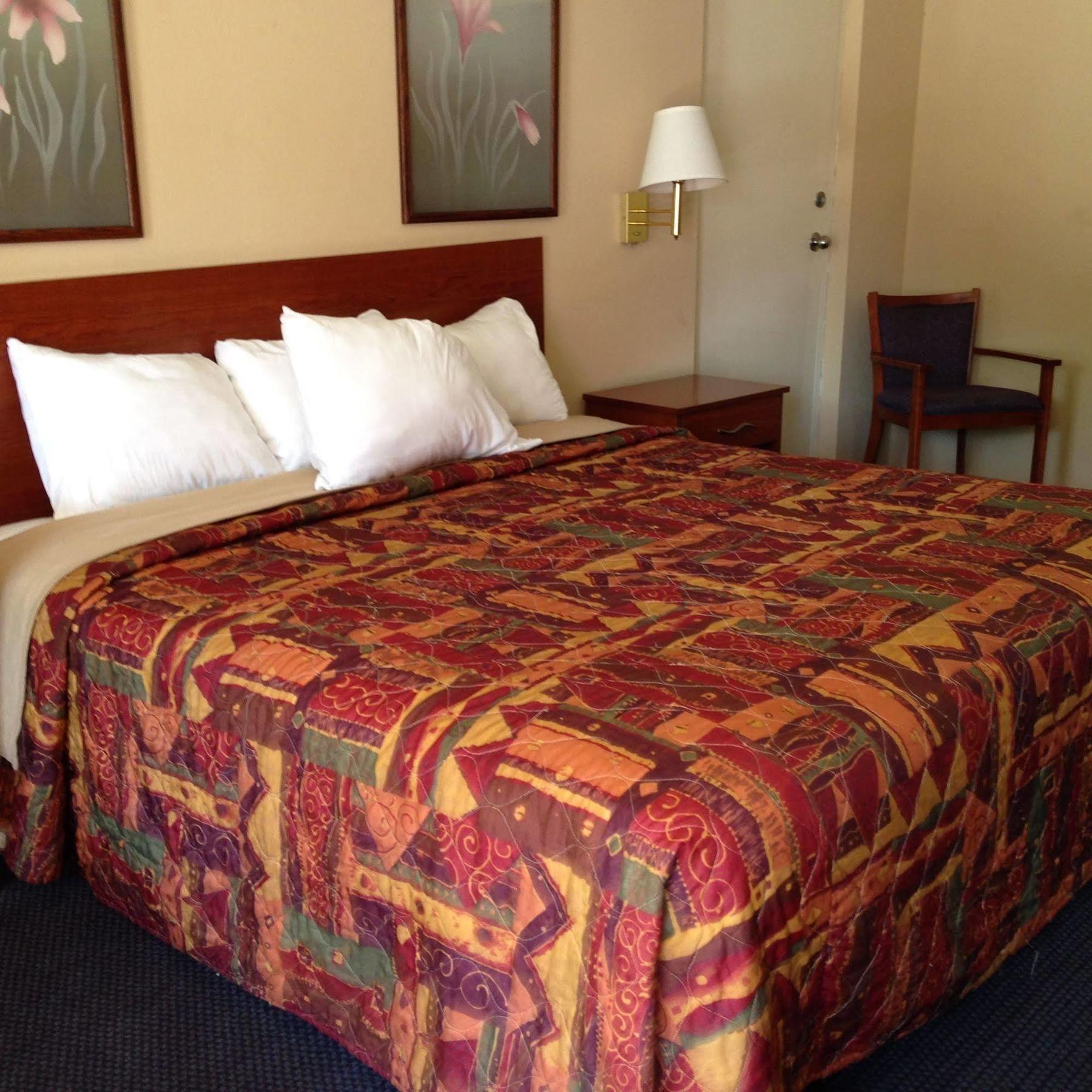 Knights Inn Elizabethtown Экстерьер фото